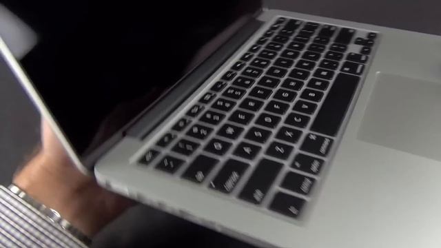 Apple MacBook Pro 13-inch with Retina Display (Late 2013): Unboxing, Demo, & Benchmarks смотреть онлайн