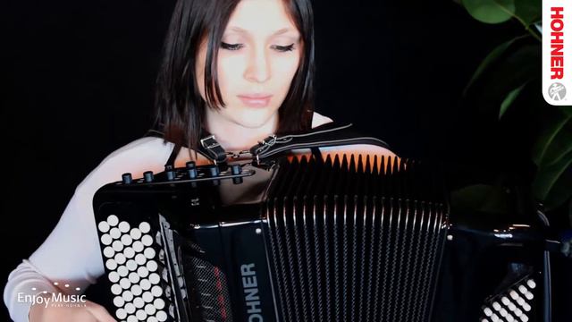 Lina Zeiss - HOHNER Accordion Sessions смотреть онлайн
