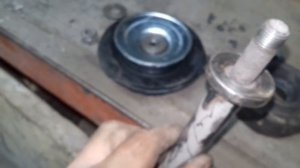 Ford Galaxy 2001 года. Замена опорных подшипников...