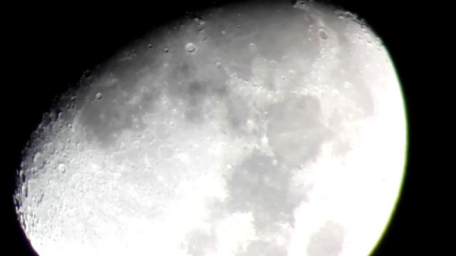 The Moon through SkyWatcher 80/400 6.4.2017. смотреть онлайн