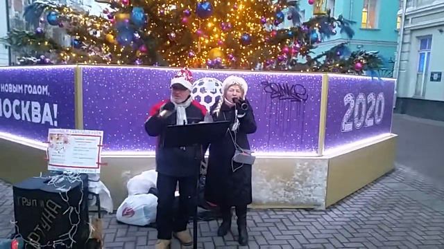 СТАРЫЙ АРБАТ ЖДЕТ ВАС ДНЕМ И ВЕЧЕРОМ... 12 01 20... смотреть онлайн