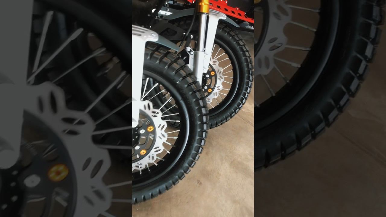 Обзор отдела «Техники» на Бердском шоссе, 61/2. В наличии есть квадроциклы, снегоходы и мотоциклы. смотреть онлайн