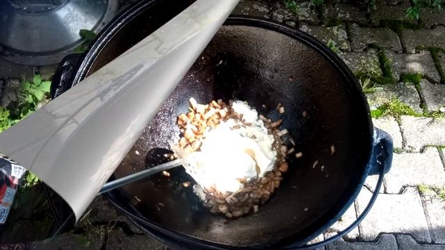 Скоблянка в казане на костре. Вкусно!!! смотреть онлайн