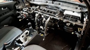 Снятие торпеды / Восстановление безопасности Kia Sportage 3