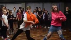 Современный танец ? под современную музыку