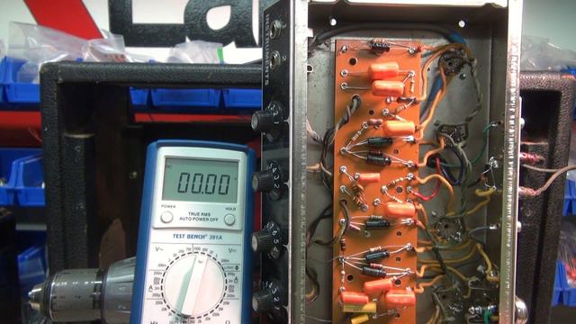 How to check Fender Princeton amp Deluxe 12AX7 tube using a meter смотреть онлайн
