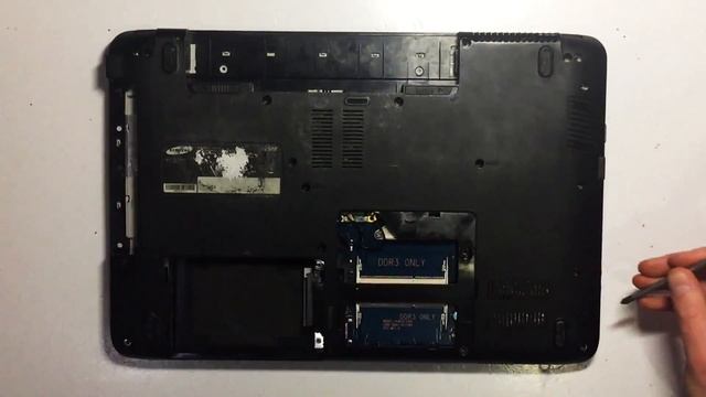 Полная разборка для чистки ноутбука Samsung RV508
