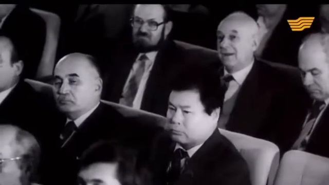 Сколько боли в её глазах и слёзы смотреть онлайн