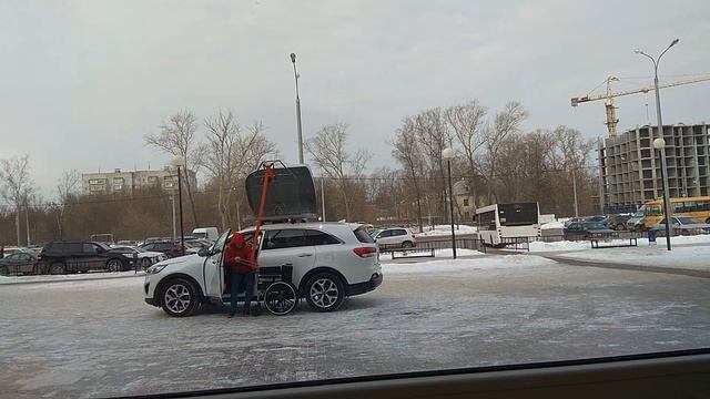 Автоматический багажник для коляски смотреть онлайн