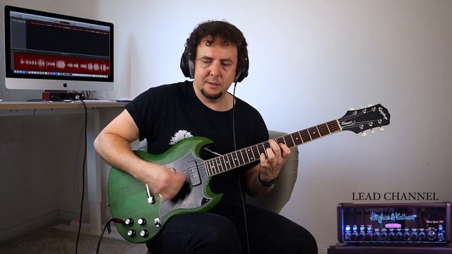 Harley Benton DC-60 Junior vs 2020 Epiphone SG Classic Worn P90 | Guitar Shootout! смотреть онлайн
