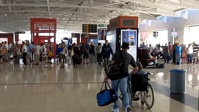 Larnaca Airport, Cyprus смотреть онлайн