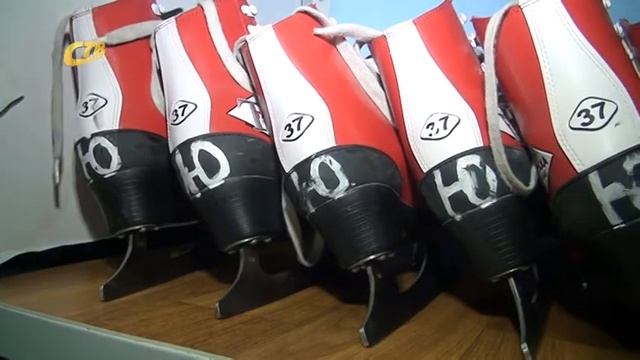 В «ЮБИЛЕЙНОМ» ОБОРУДОВАЛИ ДВЕ НОВЫХ РАЗДЕВАЛКИ смотреть онлайн