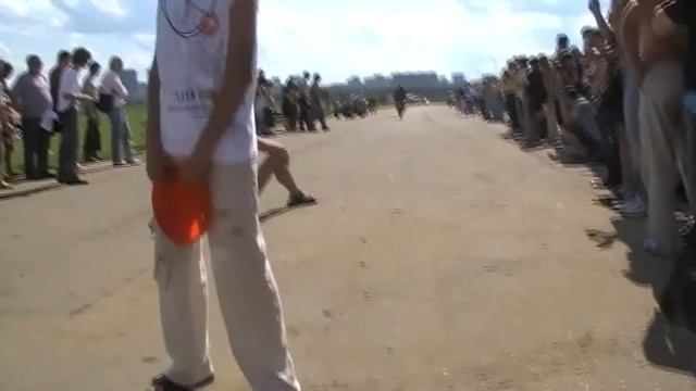 Автоэкзотика 2009,прикольный мото трюк