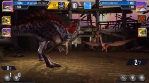 битвы динозавров в игре (Jurassic World the game)