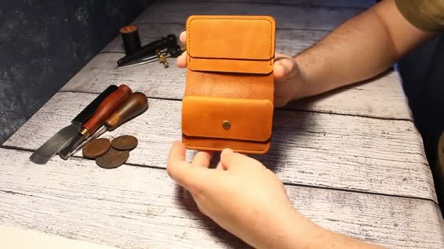 Картхолдер с кармашком из натуральной кожи. Ручная работа. смотреть онлайн