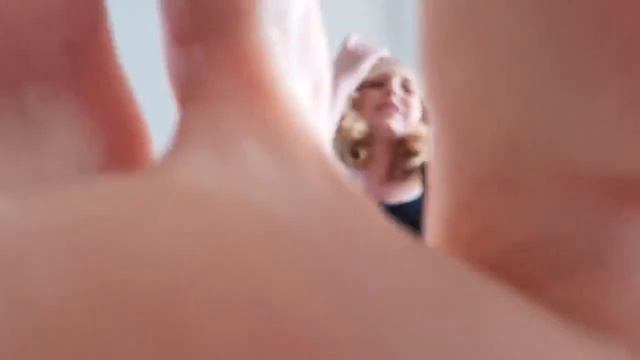 Mature Giantess Feet