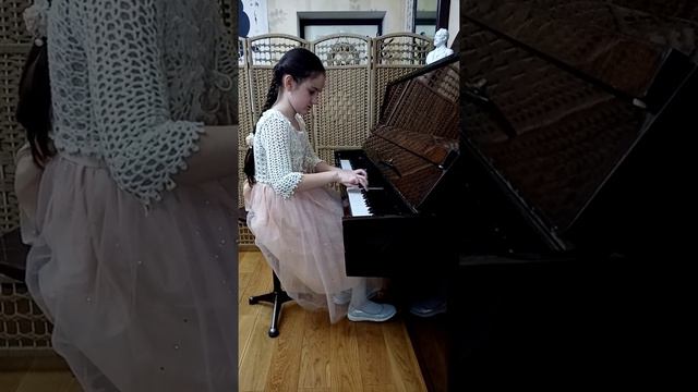 Анастасия Телякова. Р. Глиэр. Прелюдия Ре бемоль мажор соч. 43 #1 смотреть онлайн