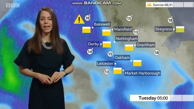 Kaye Forster weather presenter from the East Midlands in a black top смотреть онлайн