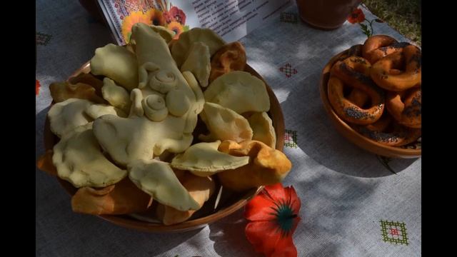 Атрибуты для сюжетно - ролевых игр делаем из соленого теста смотреть онлайн