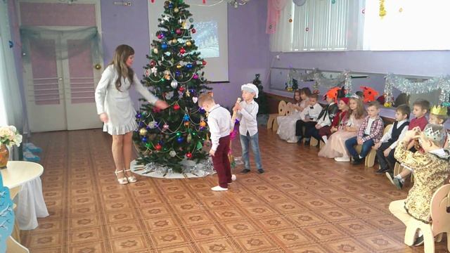 Новогодний утренник 2022 смотреть онлайн