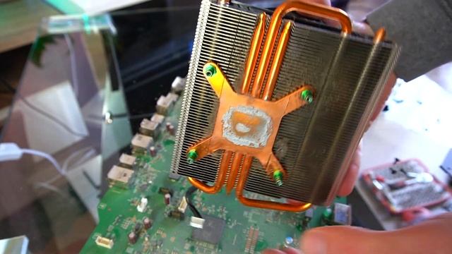 Xbox One- Disassembling, Cleaning And Thermal Paste Replacement смотреть онлайн