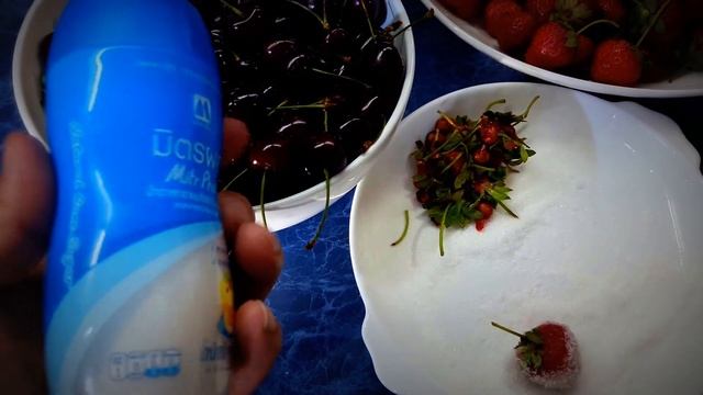 ПРОБУЕМ ПЕРВУЮ ЧЕРЕШНЮ? смотреть онлайн