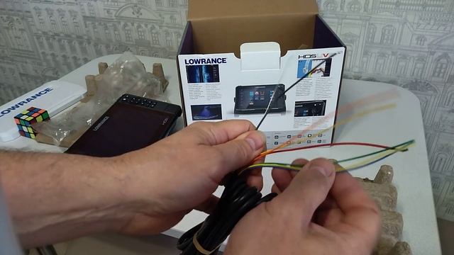Распаковка эхолотов Lowrance HDS Live 9 . Николай Краснодар. смотреть онлайн