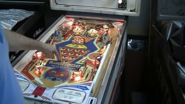 Diagnosing early Stern/Bally SS pinball games - flipper not working Pt 1 - PinballHelp.com смотреть онлайн