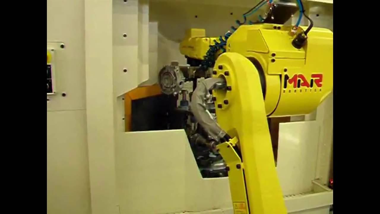 Загрузка деталей роботом с конвейера смотреть онлайн