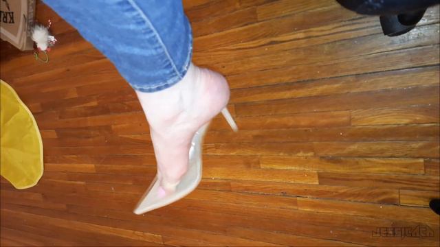 Shoeplay With Clear Slinkback High Heels  Showing Pink Toes With Shoeplay And Dangling