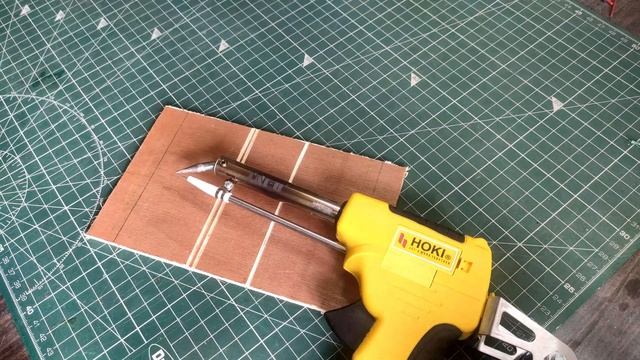 Automatic Solder Feeding Soldering Iron | Solder using one hand смотреть онлайн