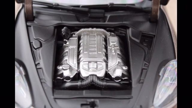 2014 Porsche Cayenne Turbo S from Minichamps Scale 1:18 смотреть онлайн