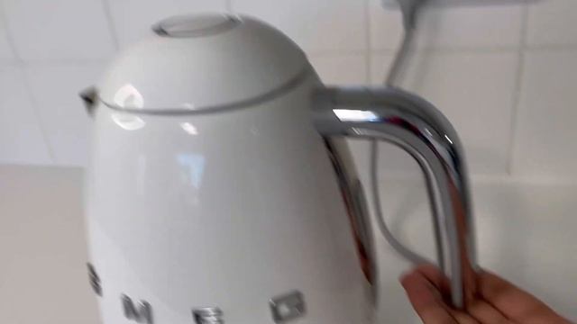 SMEG KETTLE REVIEW! смотреть онлайн