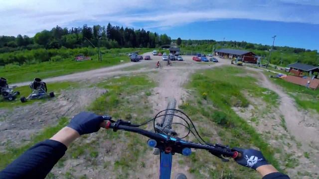 Sending The New Jump Line At Tornikeskus With My Scott Gambler смотреть онлайн
