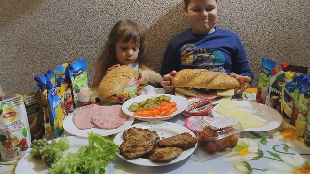 ГИГАНТСКИЙ Мега Бургер челлендж DIY Как Сделать своими руками МЕГА БОЛЬШОЙ БУРГЕР MEGA BIG BURGER смотреть онлайн