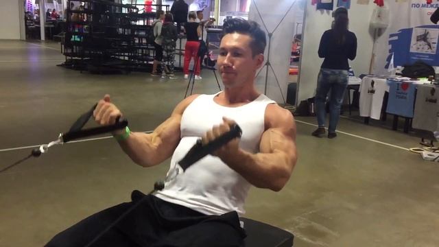 TOTAL GYM BICEPS CURL. ТОТАЛ ЖИМ УПРАЖНЕНИЯ с Владимир Осник ! смотреть онлайн