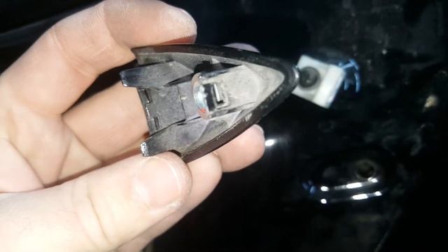 Как снять ручку двери Хёндэ i40 смотреть онлайн