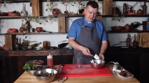 Салат с хрустящим баклажаном и сырным муссом . Быстрый и вкусный рецепт