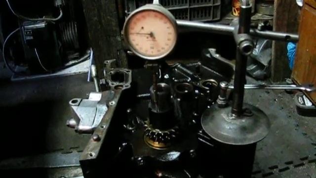 Осевой люфт коленвала. Мерседес. смотреть онлайн