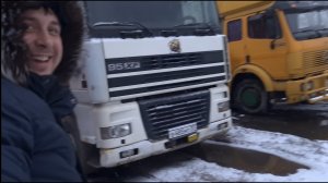 Ремонтируют всё что вижу!) а вижу я не далеко)