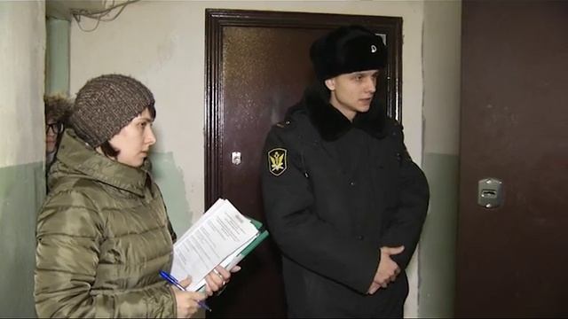 Судебные приставы провели рейд по неплательщикам за тепло и горячую воду в Чите (видео) смотреть онлайн