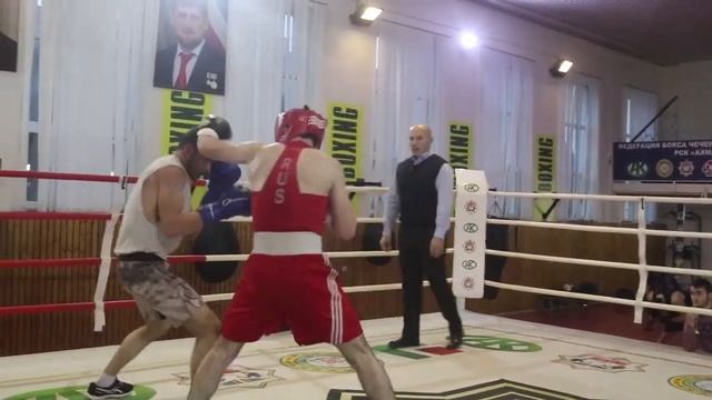 Лом Али Едисултанов против Плиева Мовсара смотреть онлайн