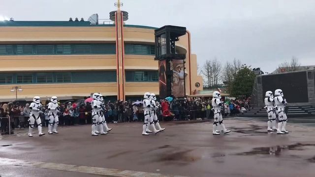 Walt Disney World and Disneyland Paris March of the First Order смотреть онлайн