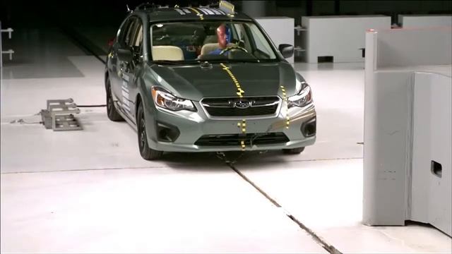 Краш тест Subaru Impreza смотреть онлайн