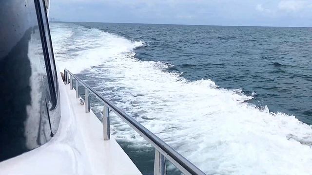 Прогулка по Майами на Lazzara Yacht стоимостью $800 000. смотреть онлайн