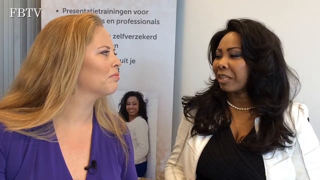 Vlog Laura Elsman: leer jezelf presenteren met Monique Dekker смотреть онлайн