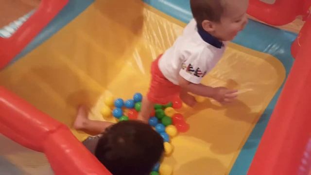 Bounce Castle Part 2 смотреть онлайн