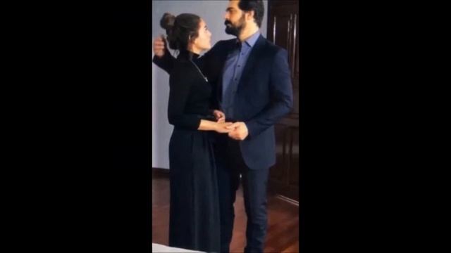Cei care îi iubesc pe Halil İbrahim și Sıla vor să audă vestea căsătoriei lor și să fie fericiți. смотреть онлайн