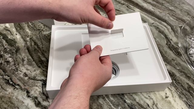 Late 2019 MacBook Pro 512GB Unboxing and Short Review 4k смотреть онлайн