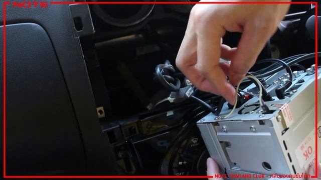 DIY วิธีปลดล๊อคเครื่องเล่นให้ดูวีดีโอโดยไม่ต้องดึงเบรกมือ Nissan Note VL смотреть онлайн